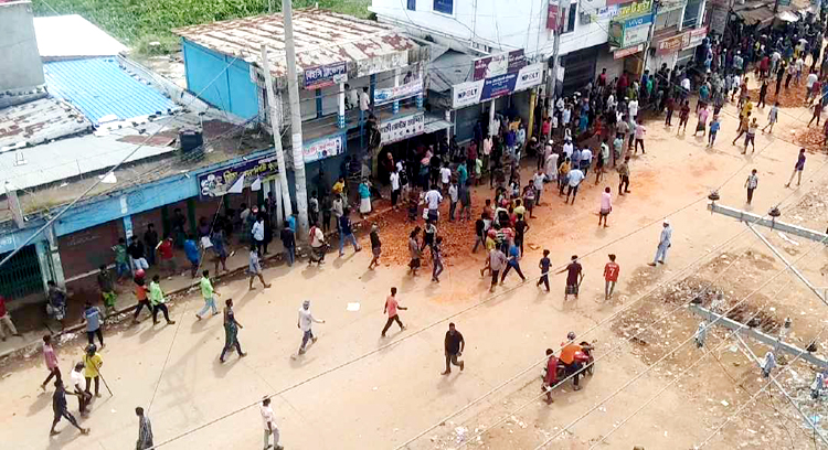 বাহুবলে দুই পরগনার রক্তক্ষয়ী সংঘর্ষ