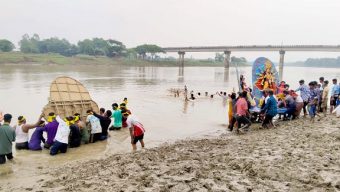 কানাইঘাটে প্রতিমা বিসর্জন