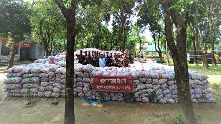 সিলেটে সোয়া ২ কোটি টাকার চোরাই পণ্য জব্দ