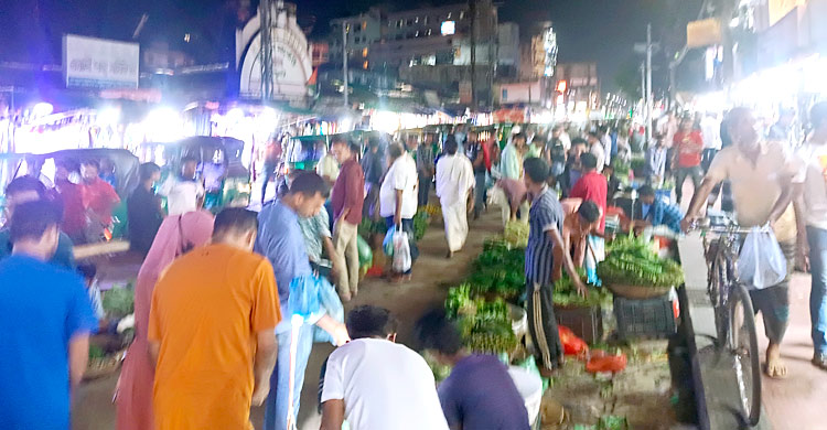 সিলেটের পাইকারি বাজারে কমেছে সবজি-মুরগির দাম