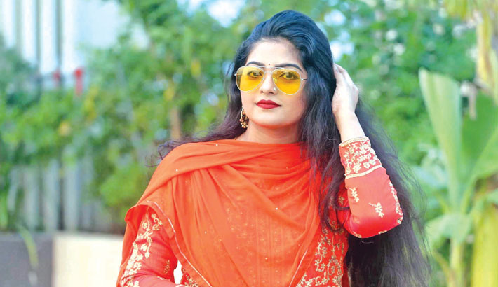দীর্ঘ চার বছর পর রাধারমণের গান গাইলেন সালমা