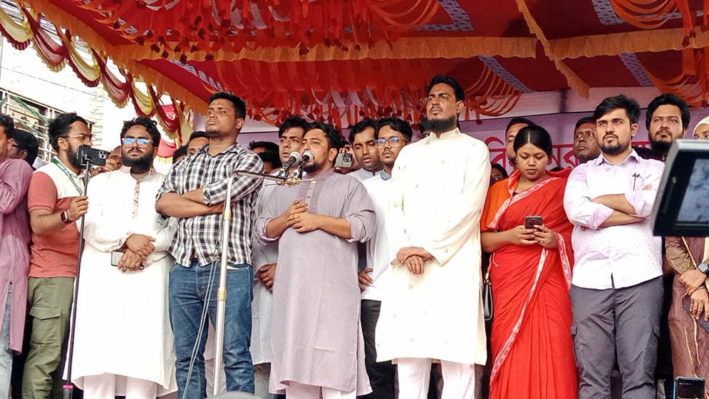 ‘চাঁদাবাজির বিরুদ্ধে কথা বললে একটি রাজনৈতিক দলের গোস্বা হয়’